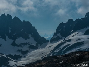 Qui se cache dans la Brèche des Perrons?