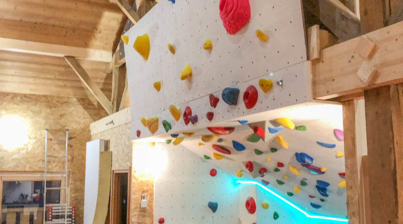 salle escalade chamonix arquee libre climbing gym grimpisme